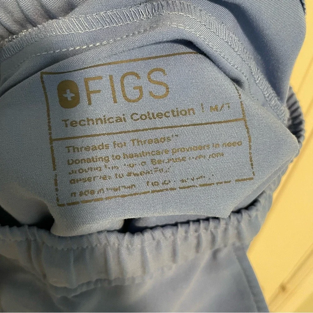 NWOT Figs Men's Tansen‎ Joggers Scrub Pants Size Medium Tall Cecil Blue